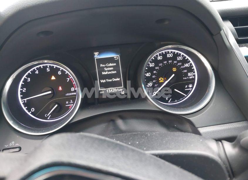 Photo 7 of 2020 Toyota Camry LE (VIN 4T1C11AK5LU869525)