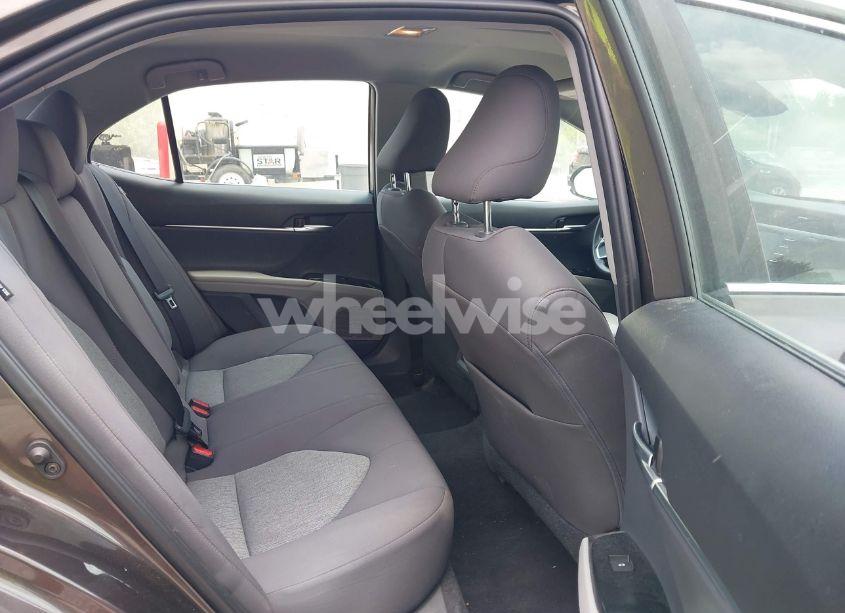 Photo 8 of 2020 Toyota Camry LE (VIN 4T1C11AK5LU870254)