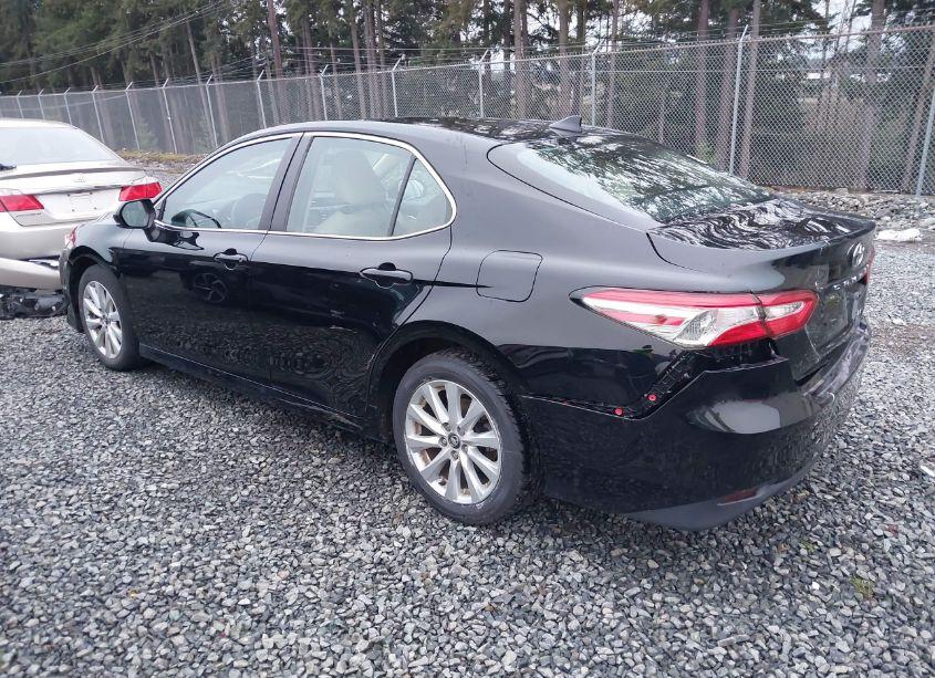 Photo 3 of 2020 Toyota Camry LE (VIN 4T1C11AK5LU890200)
