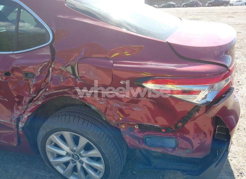 Photo 18 of 2020 Toyota Camry LE (VIN 4T1C11AK5LU901261)