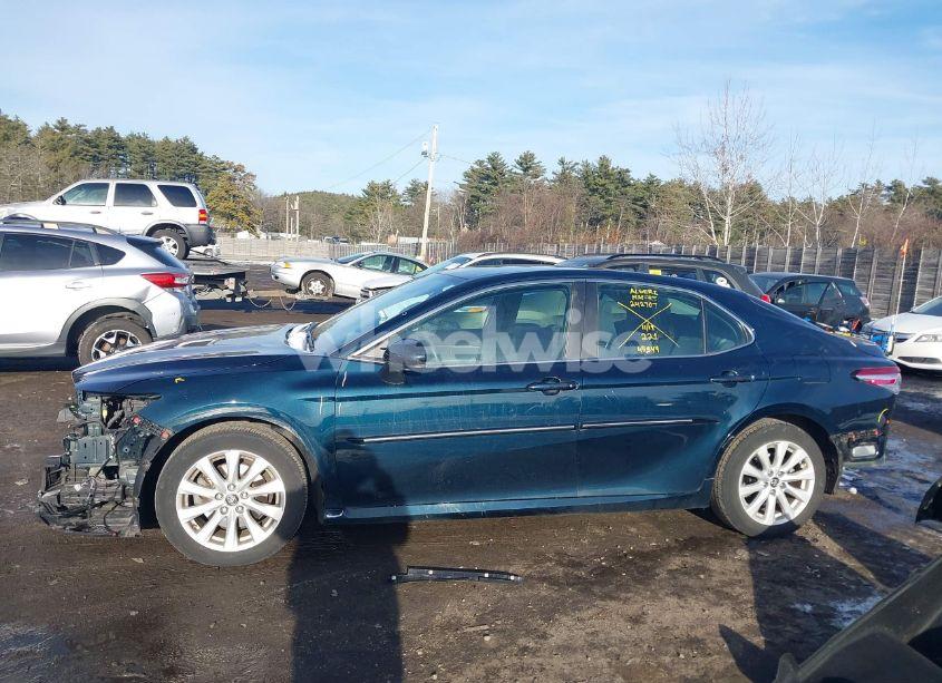 Photo 15 of 2020 Toyota Camry LE (VIN 4T1C11AK5LU905858)