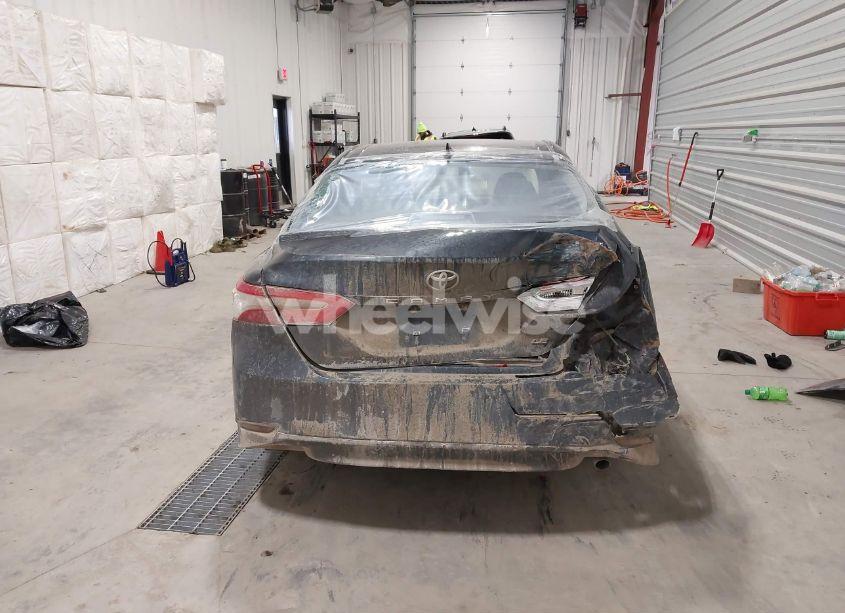 Photo 17 of 2020 Toyota Camry LE (VIN 4T1C11AK5LU912566)