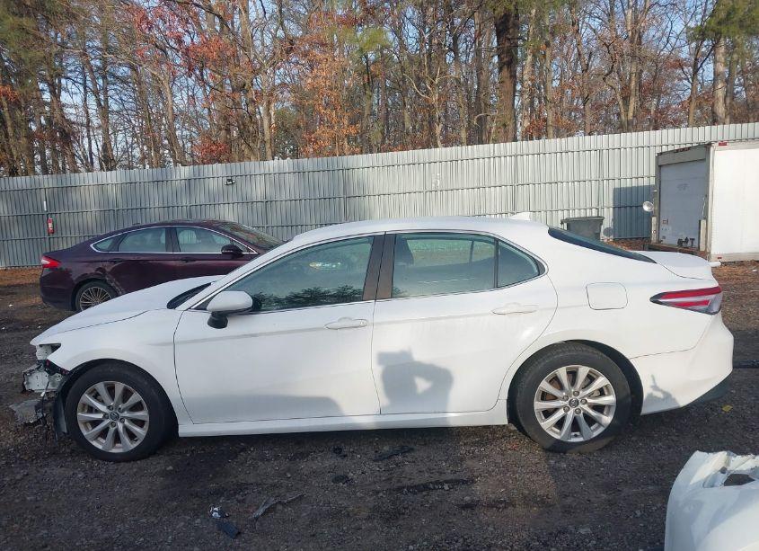 Photo 14 of 2020 Toyota Camry LE (VIN 4T1C11AK5LU916794)