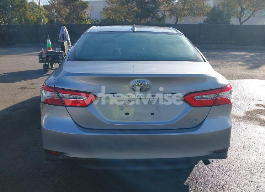 Photo 16 of 2020 Toyota Camry LE (VIN 4T1C11AK5LU952968)