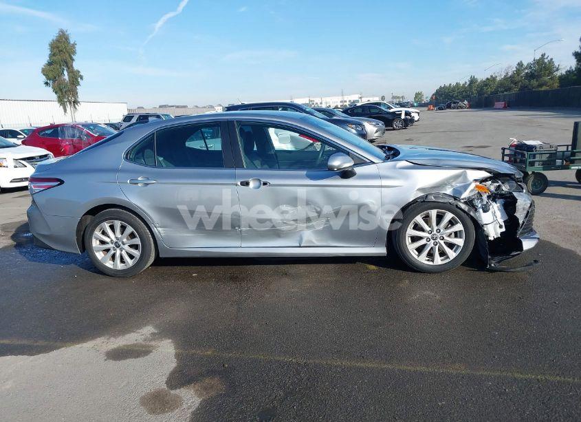 Photo 6 of 2020 Toyota Camry LE (VIN 4T1C11AK5LU952968)