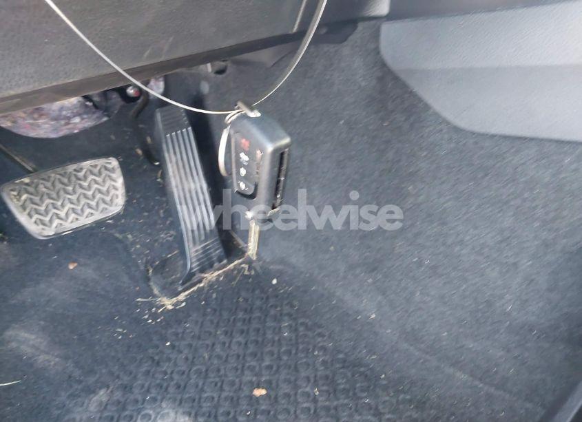 Photo 11 of 2020 Toyota Camry LE (VIN 4T1C11AK5LU996159)