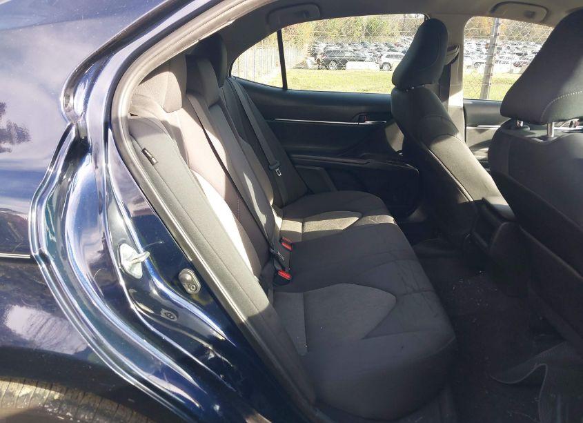 Photo 8 of 2021 Toyota Camry LE (VIN 4T1C11AK5MU513108)