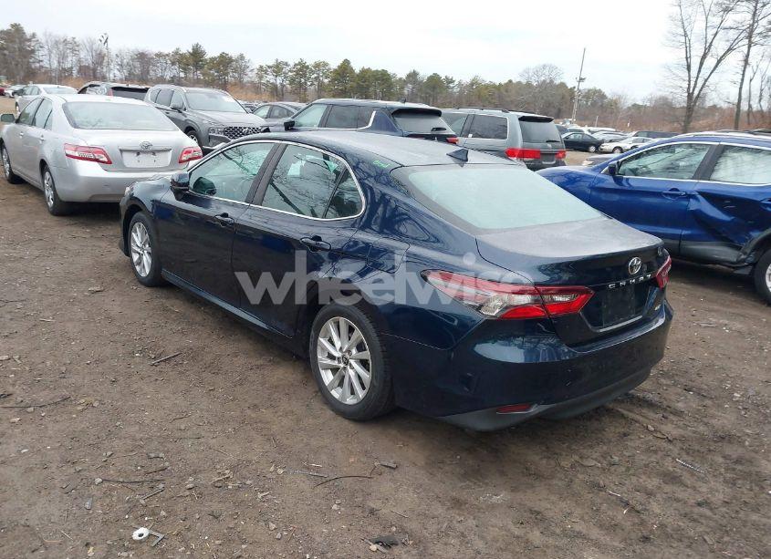 Photo 3 of 2021 Toyota Camry LE (VIN 4T1C11AK5MU546304)