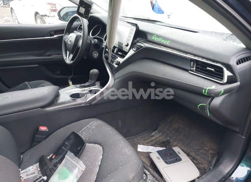 Photo 5 of 2021 Toyota Camry LE (VIN 4T1C11AK5MU546304)