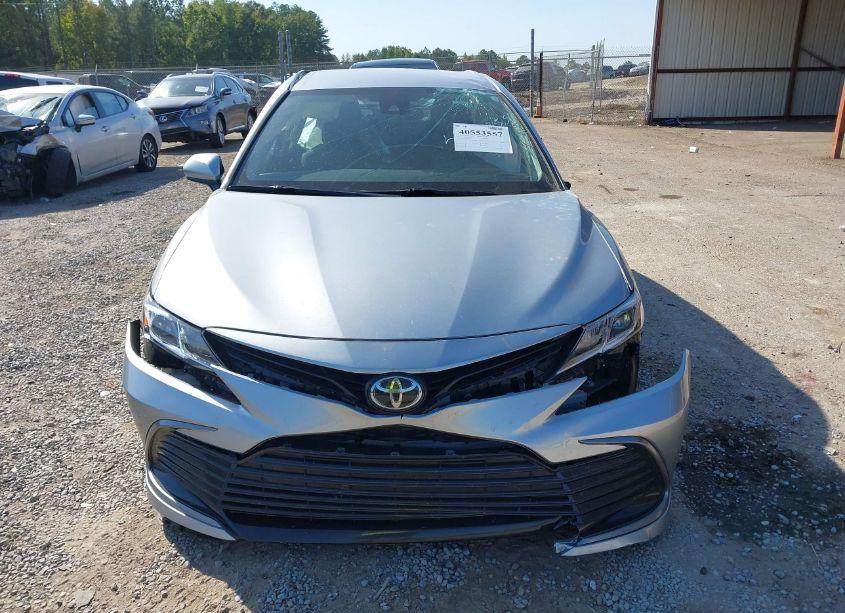 Photo 13 of 2021 Toyota Camry LE (VIN 4T1C11AK5MU550482)