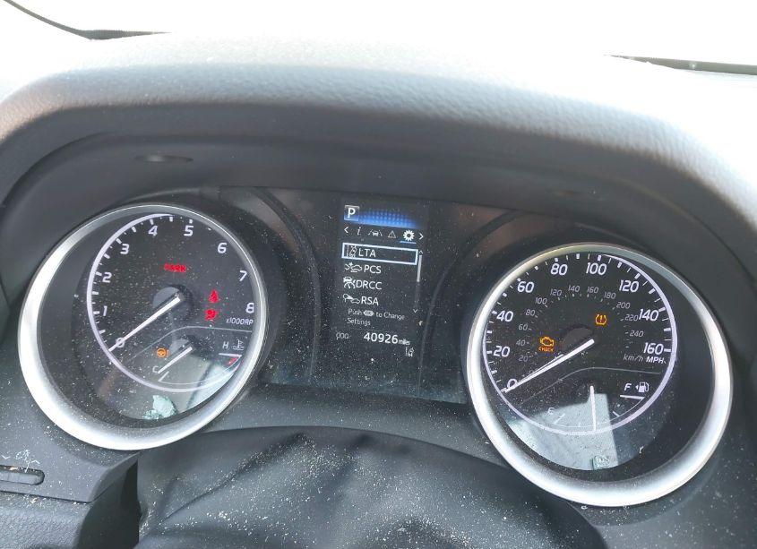 Photo 7 of 2021 Toyota Camry LE (VIN 4T1C11AK5MU550482)