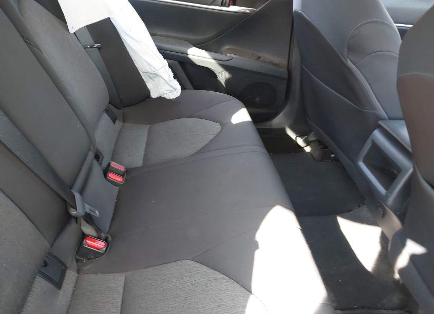 Photo 8 of 2021 Toyota Camry LE (VIN 4T1C11AK5MU550482)