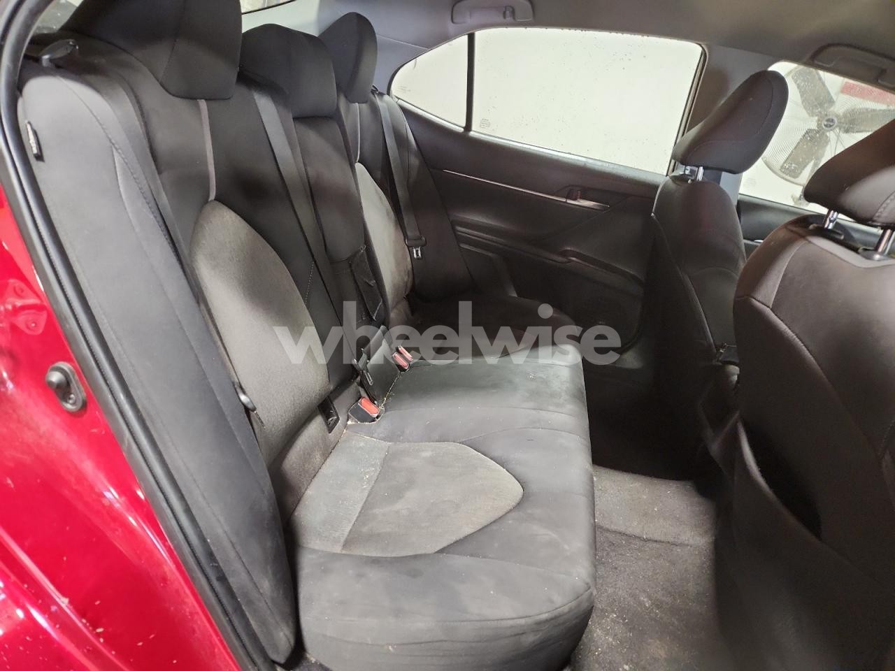 Photo 10 of 2021 TOYOTA CAMRY LE (VIN 4T1C11AK5MU565998)