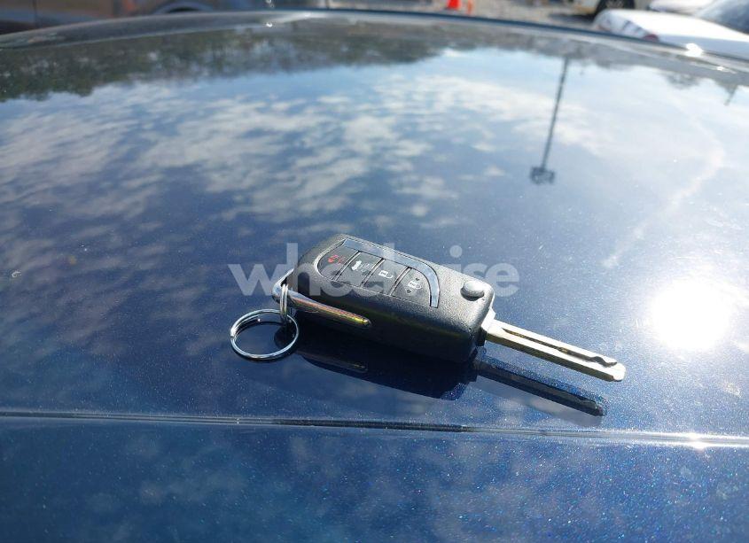 Photo 11 of 2021 Toyota Camry LE (VIN 4T1C11AK5MU586401)