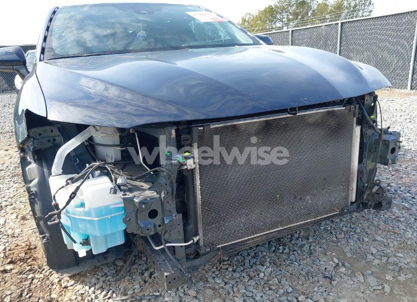 Photo 6 of 2021 Toyota Camry LE (VIN 4T1C11AK5MU586401)