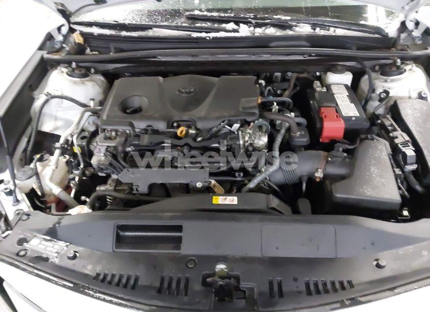 Photo 10 of 2022 Toyota Camry LE (VIN 4T1C11AK5NU037816)