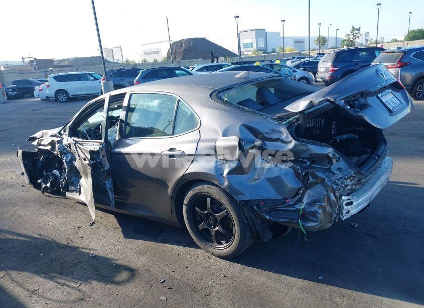 Photo 15 of 2022 Toyota Camry LE (VIN 4T1C11AK5NU047780)