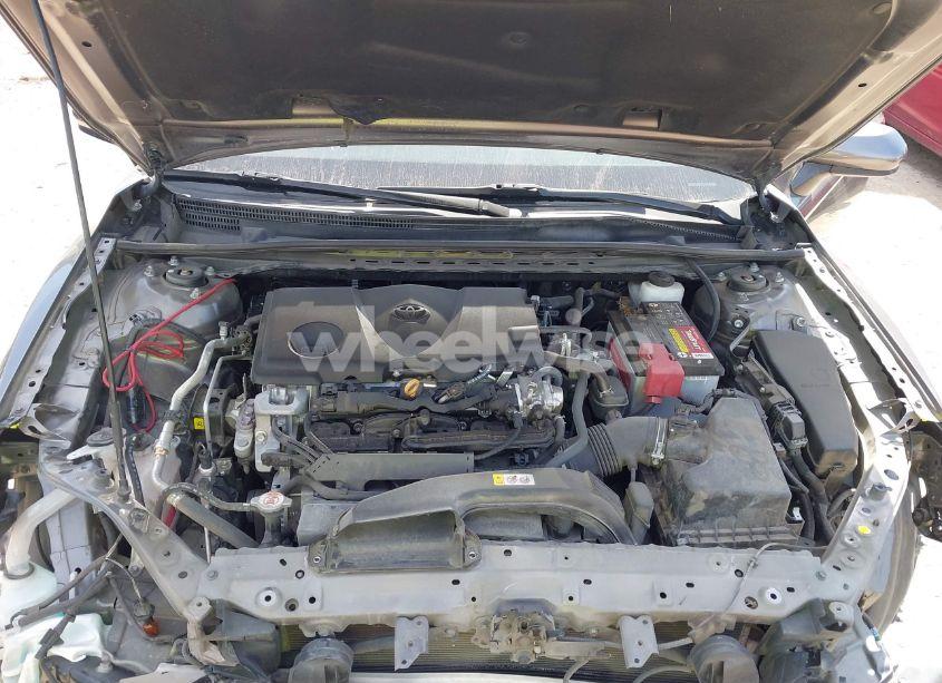 Photo 10 of 2022 Toyota Camry LE (VIN 4T1C11AK5NU651474)