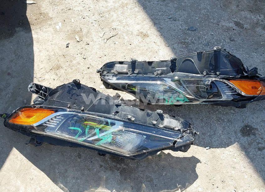 Photo 12 of 2022 Toyota Camry LE (VIN 4T1C11AK5NU651474)