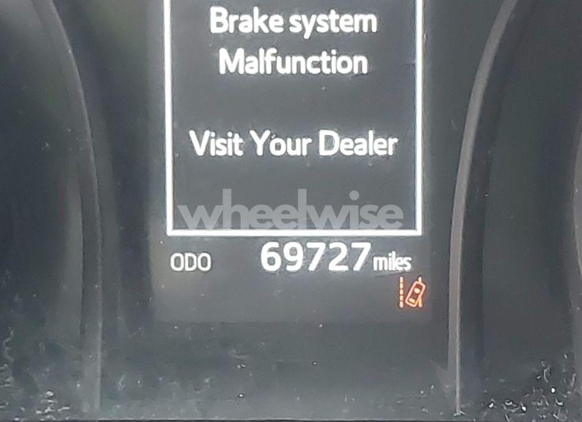 Photo 15 of 2022 Toyota Camry LE (VIN 4T1C11AK5NU669313)