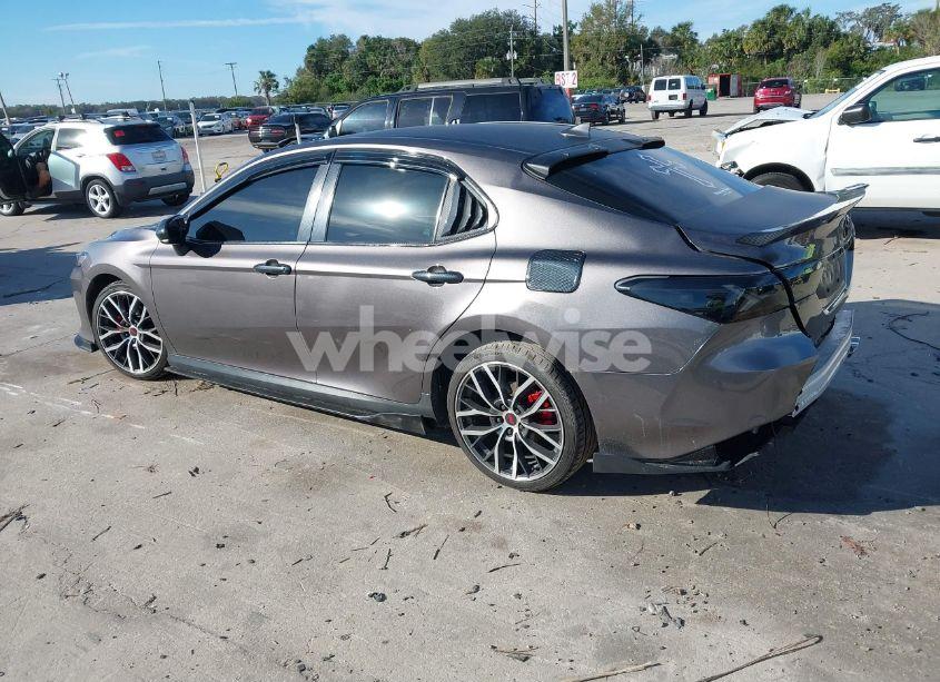 Photo 3 of 2022 Toyota Camry LE (VIN 4T1C11AK5NU692445)