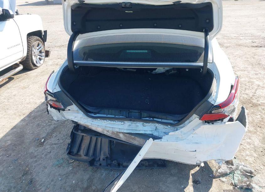 Photo 16 of 2022 Toyota Camry LE (VIN 4T1C11AK5NU693885)