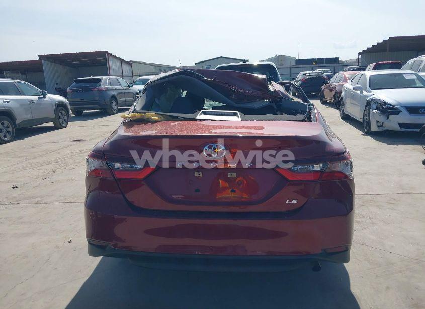 Photo 17 of 2022 Toyota Camry LE (VIN 4T1C11AK5NU698794)