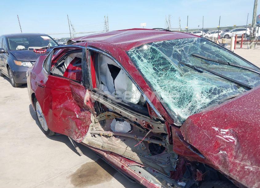 Photo 6 of 2022 Toyota Camry LE (VIN 4T1C11AK5NU698794)