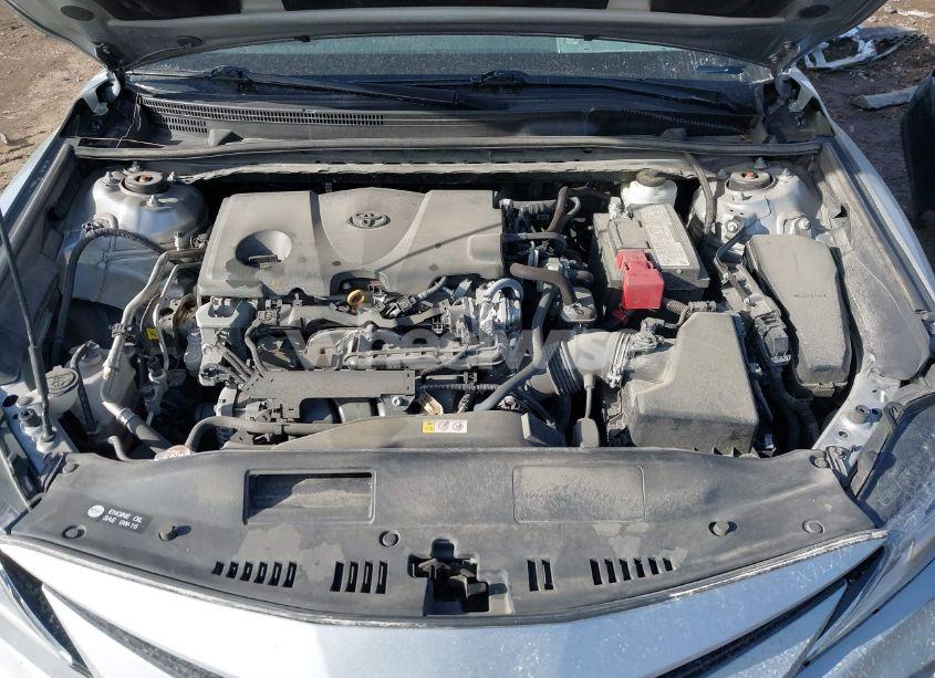 Photo 10 of 2022 Toyota Camry LE (VIN 4T1C11AK5NU713150)