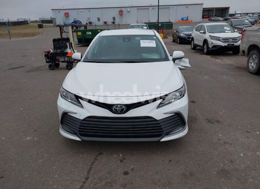Photo 13 of 2023 Toyota Camry LE (VIN 4T1C11AK5PU084735)