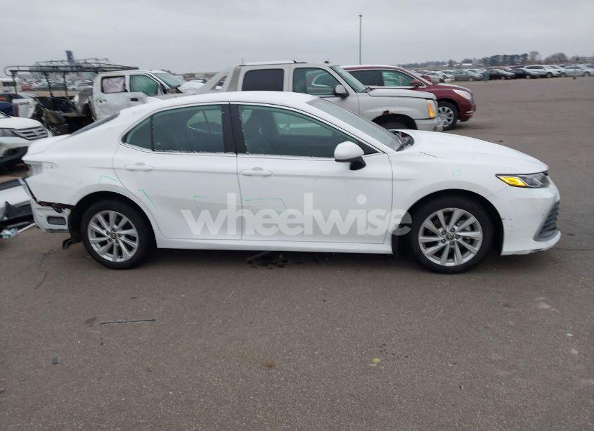 Photo 14 of 2023 Toyota Camry LE (VIN 4T1C11AK5PU084735)