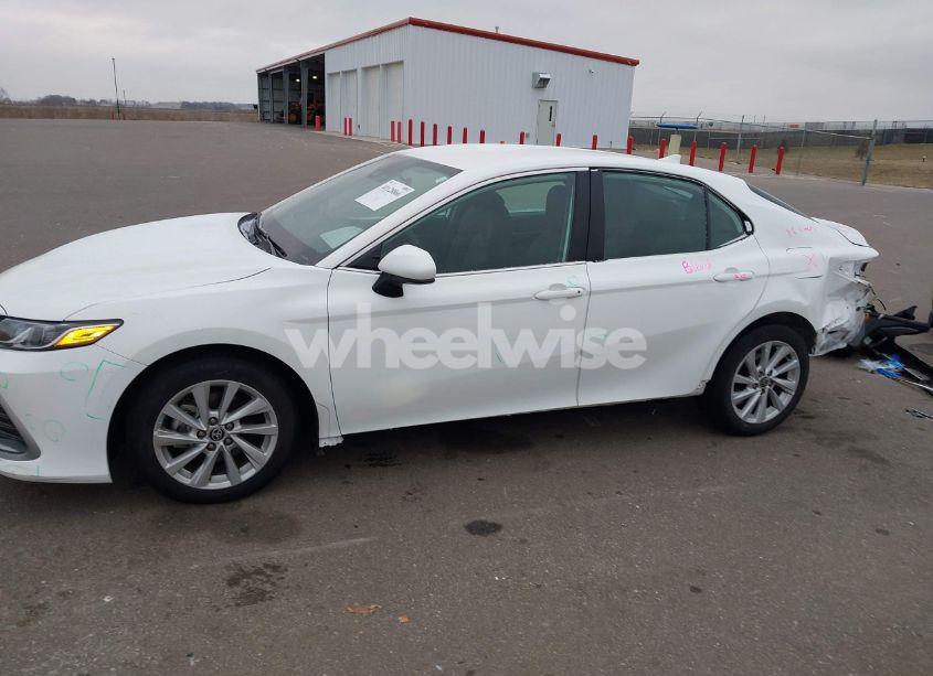 Photo 15 of 2023 Toyota Camry LE (VIN 4T1C11AK5PU084735)