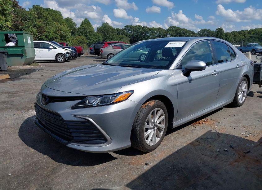 Photo 2 of 2023 Toyota Camry LE (VIN 4T1C11AK5PU732820)