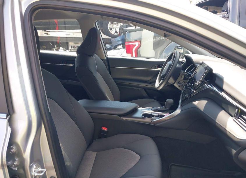 Photo 5 of 2023 Toyota Camry LE (VIN 4T1C11AK5PU732820)