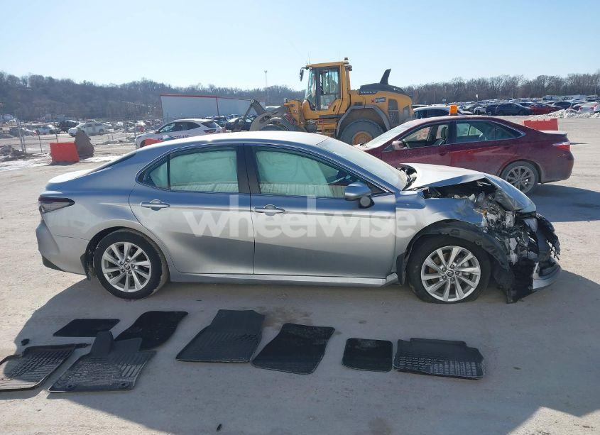 Photo 13 of 2023 Toyota Camry LE (VIN 4T1C11AK5PU748130)