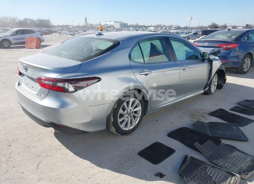 Photo 4 of 2023 Toyota Camry LE (VIN 4T1C11AK5PU748130)