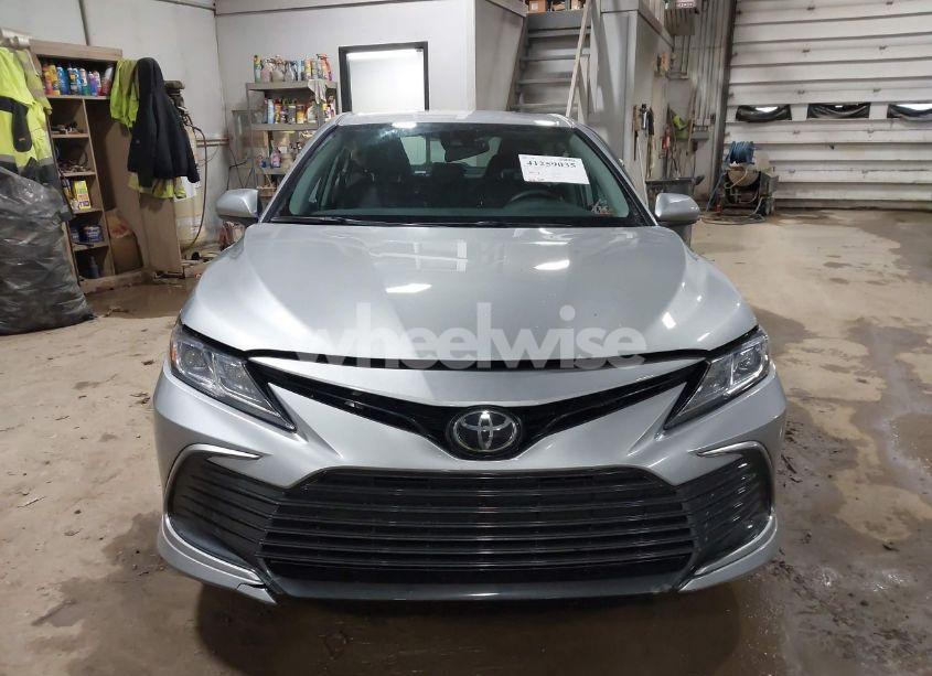 Photo 12 of 2024 Toyota Camry LE (VIN 4T1C11AK5RU261268)