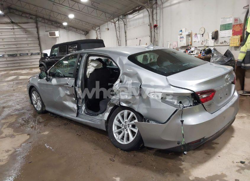 Photo 3 of 2024 Toyota Camry LE (VIN 4T1C11AK5RU261268)
