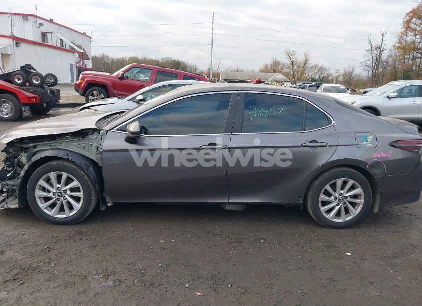 Photo 14 of 2024 Toyota Camry LE (VIN 4T1C11AK5RU846321)