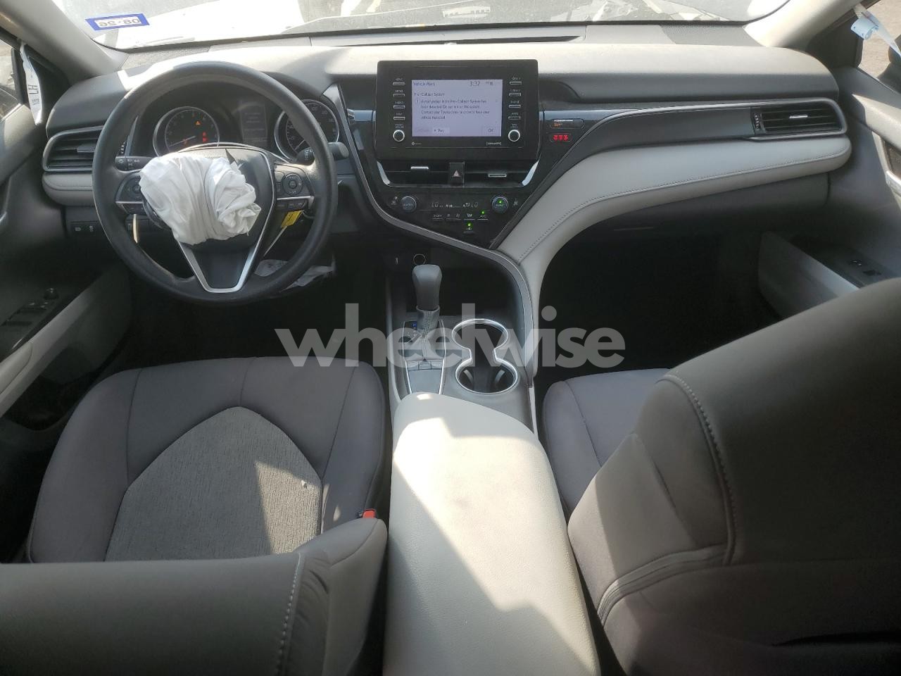 Photo 8 of 2024 TOYOTA CAMRY LE (VIN 4T1C11AK5RU848098)