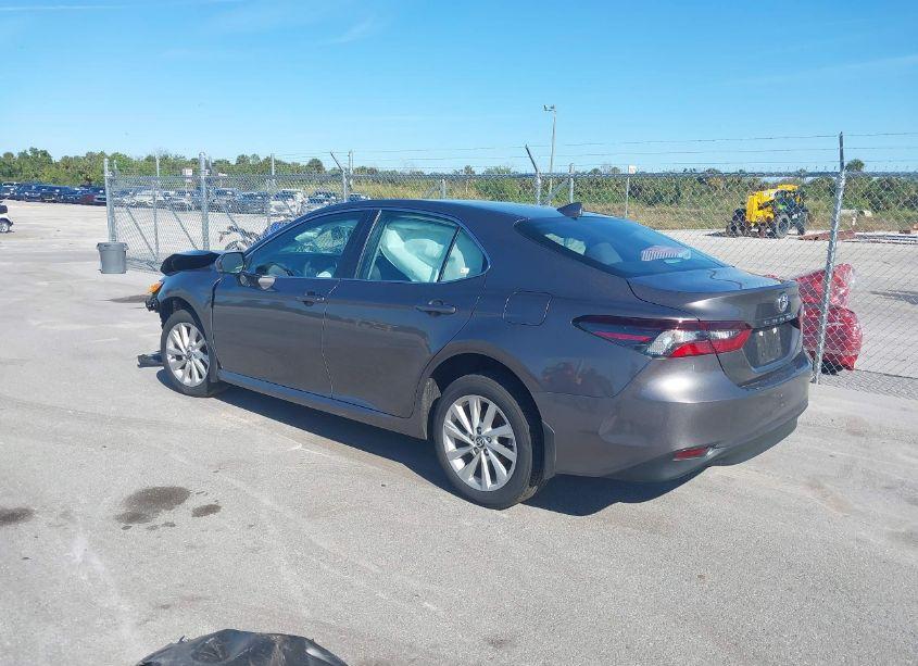 Photo 3 of 2024 Toyota Camry LE (VIN 4T1C11AK5RU895888)