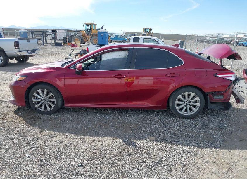 Photo 15 of 2020 Toyota Camry LE (VIN 4T1C11AK6LU334476)