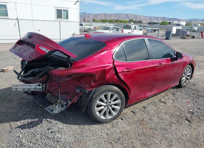 Photo 4 of 2020 Toyota Camry LE (VIN 4T1C11AK6LU334476)