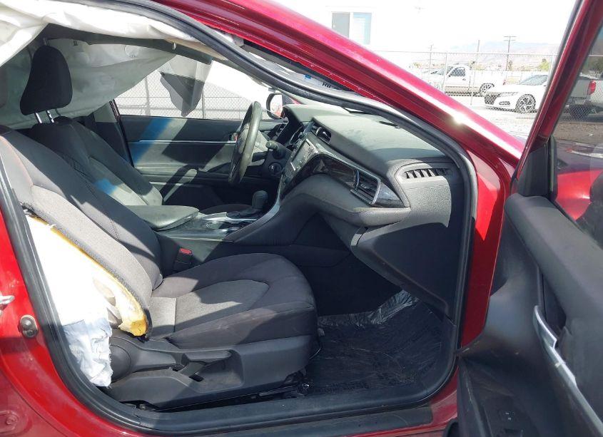 Photo 5 of 2020 Toyota Camry LE (VIN 4T1C11AK6LU334476)