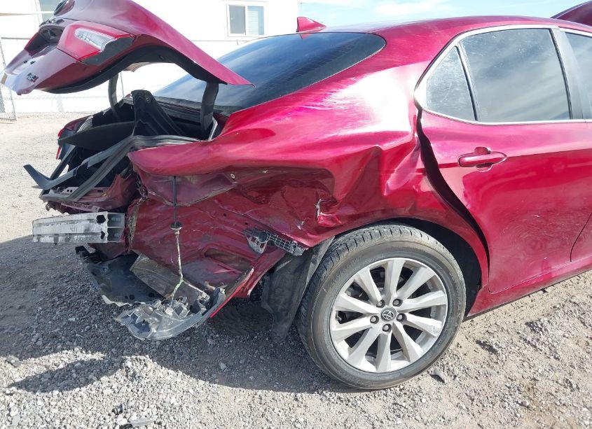 Photo 6 of 2020 Toyota Camry LE (VIN 4T1C11AK6LU334476)