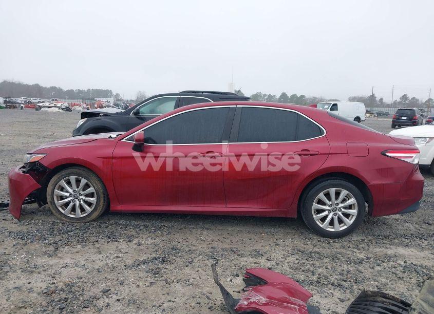 Photo 14 of 2020 Toyota Camry LE (VIN 4T1C11AK6LU367882)