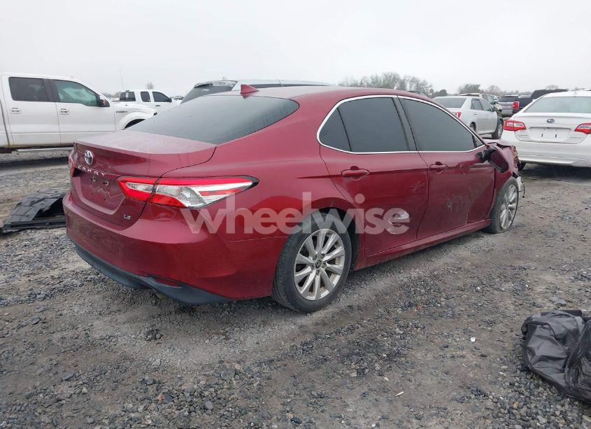 Photo 4 of 2020 Toyota Camry LE (VIN 4T1C11AK6LU367882)