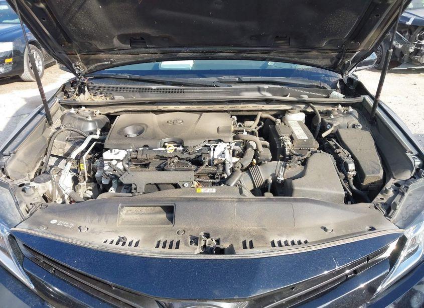 Photo 10 of 2020 Toyota Camry LE (VIN 4T1C11AK6LU862681)