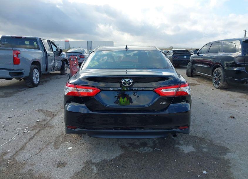 Photo 16 of 2020 Toyota Camry LE (VIN 4T1C11AK6LU862681)