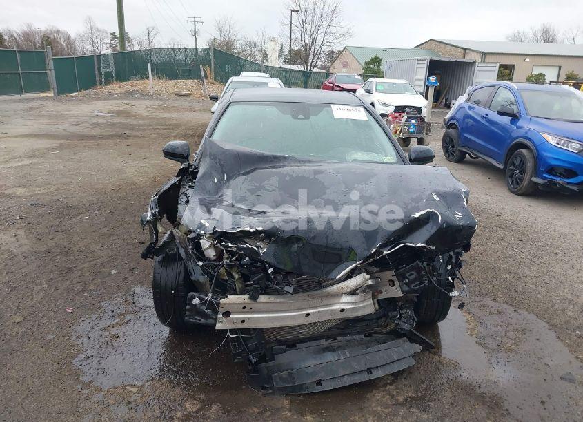 Photo 13 of 2020 Toyota Camry LE (VIN 4T1C11AK6LU898323)